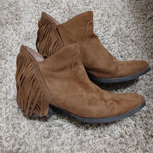 Suede fringe ankle boots - Picture 1 of 5